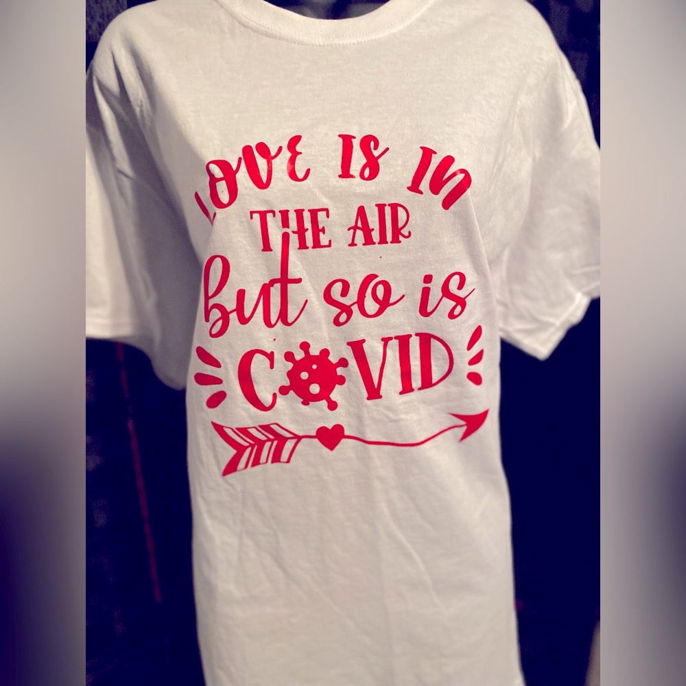 Dani Love Is In The Air But So Is Covid Short Sleeve Tee